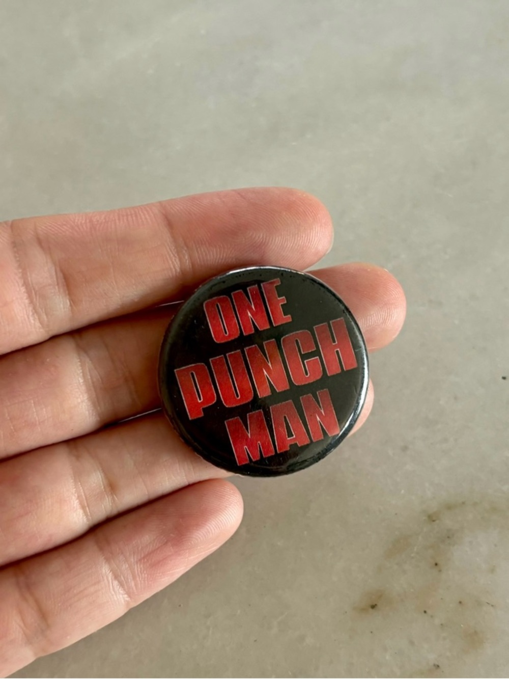 One Punch Man Button Pin - Picture 4 of 4